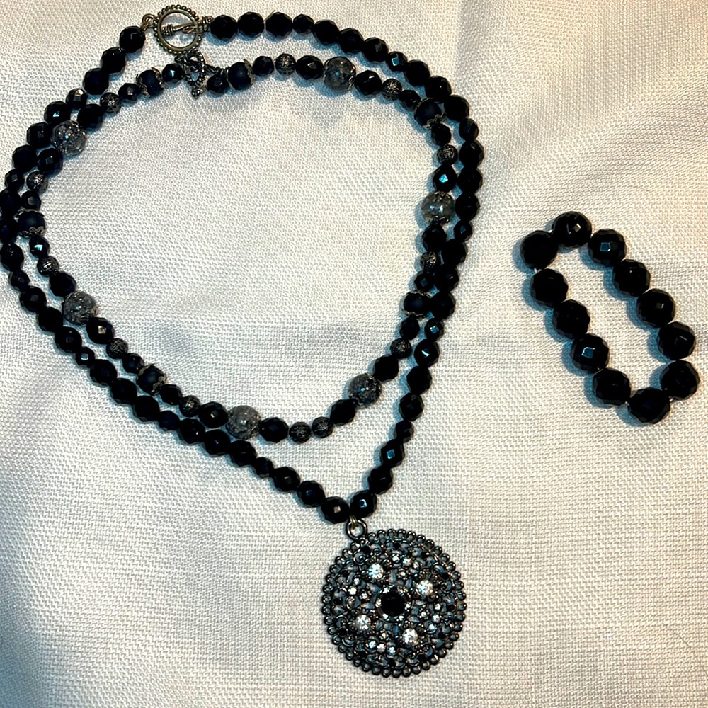 Pendant necklace